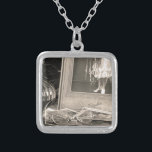 Vintage Erinnerungen Versilberte Kette<br><div class="desc">Ein Bild meiner Großmutter in ihrem Hochzeitskleid. Meine Großväter Brillen,  als er noch ein Junge war,  gehören zu vielen alten Fotos und Erinnerungen aus vergangenen Tagen.</div>
