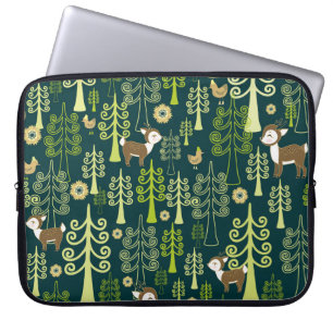 Vintage Fichtenbäume, Hirschmuster. Laptopschutzhülle