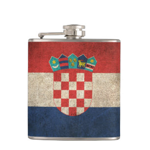 Vintage Flagge Kroatiens mit Gebrauchsspuren Flachmann