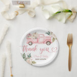 Vintage Floral Pumpkin Truck Kinderdusche Pappteller<br><div class="desc">Steigen Sie mit unseren "Vintagen Floral Pumpkin Truck Baby Shower Paper Teller" Ihre Herbstdusche auf. Diese Teller zeichnen sich durch ein reizvolles Vintages Kürbisfahrzeug-Design mit wunderschönen Blumenakzenten aus, das die Essenz des Herbstes perfekt einfängt. Ideal, um Ihre Lieblingsmusik zu genießen, sie verbinden Stil und Praxisnähe und machen Ihre Feier zum...</div>