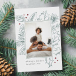 Vintage Foliage | Foto vorne und hinten Feiertagskarte<br><div class="desc">Die eleganten und eleganten Urlaubsfotokarten zeigen Ihr liebstes vertikales Foto, das durch grüne und weiße Heilige und Pinienwälder in einem Kunststil gerahmt ist. Kleine rote, holzige Beeren verleihen diesem schick-minimalistischen Design einen farbenfrohen Pop. Personalisieren Sie Ihre persönliche Begrüßung (mit "immer froh" angezeigt) und Ihre Unterschrift, und fügen Sie ein zusätzliches...</div>