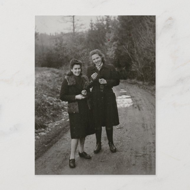 Vintage Frauen Postkarte (Vorderseite)