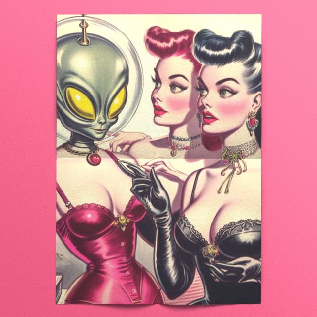 Vintage gespenstische Mädchen Seidenpapier (Von Creator hochgeladen)