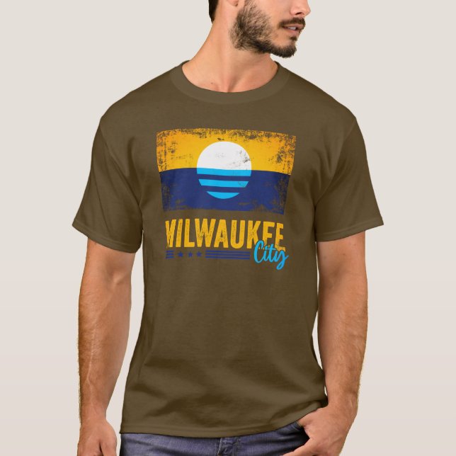 Vintage Grunge Flag Milwaukee City Wisconsin T-Shirt (Vorderseite)