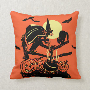 Vintage Halloween-Hexe auf Zaun Kissen