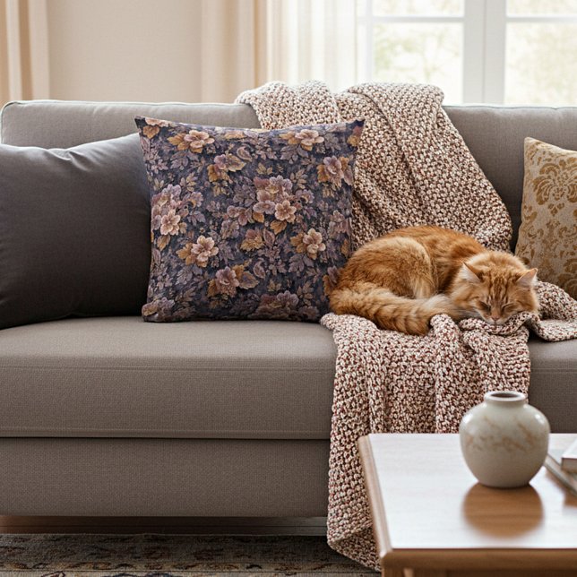 Vintage Heirloom Petals purple floral Kissen (Von Creator hochgeladen)