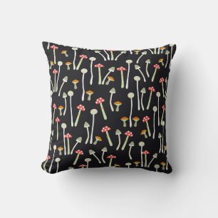 Vintage Herbstpilze Muster Design. Kissen