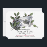 Vintage Holly-, Silver Bell- und Winterlandschaft Feiertagskarte<br><div class="desc">Wunderschön restaurierte Vintage Ferienbild mit grünen und roten heiligen Blätter und Beeren,  weißer Schriftrolle und rustikaler Winterlandschaft mit bearbeitbaren Textfeldern für Ihren Namen und Ihre persönliche Nachricht und dekorativen roten Trenner. Zurück befindet sich eine nostalgische,  undurchsichtige Komplementarität der heiligen und rustikalen Winterszene.</div>