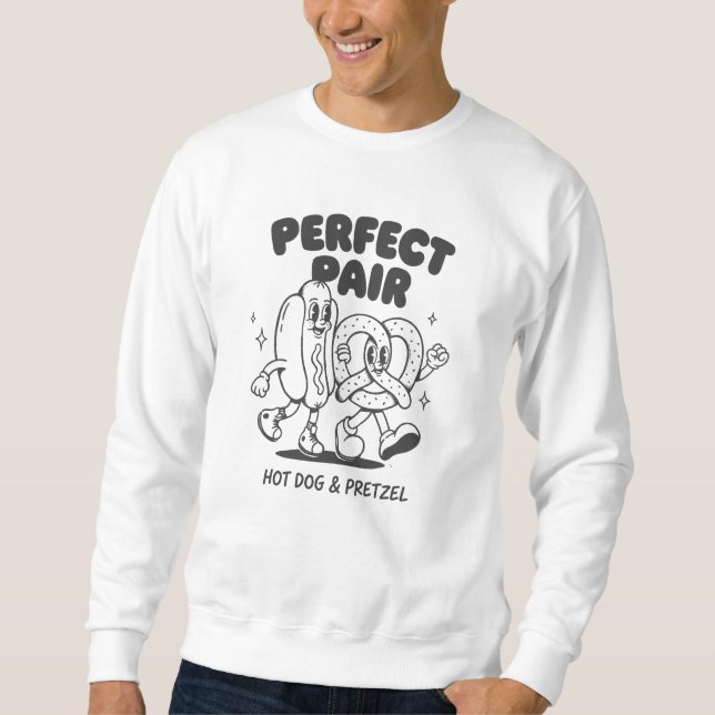 Vintage Hot Dog and Pretzel Mascot - Retro Sweatshirt (Vorderseite)