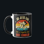 Vintage Jiu Jitsu Dad Training Father Father's Tasse<br><div class="desc">Vintage Jiu Jitsu Dad Training Father Father's Day Gift. Perfect gift for your dad,  mom,  papa,  men,  women,  friend and family members on Thanksgiving Day,  Christmas Day,  Mothers Day,  Fathers Day,  4th of July,  1776 Independent day,  Veterans Day,  Halloween Day,  Patrick's Day</div>
