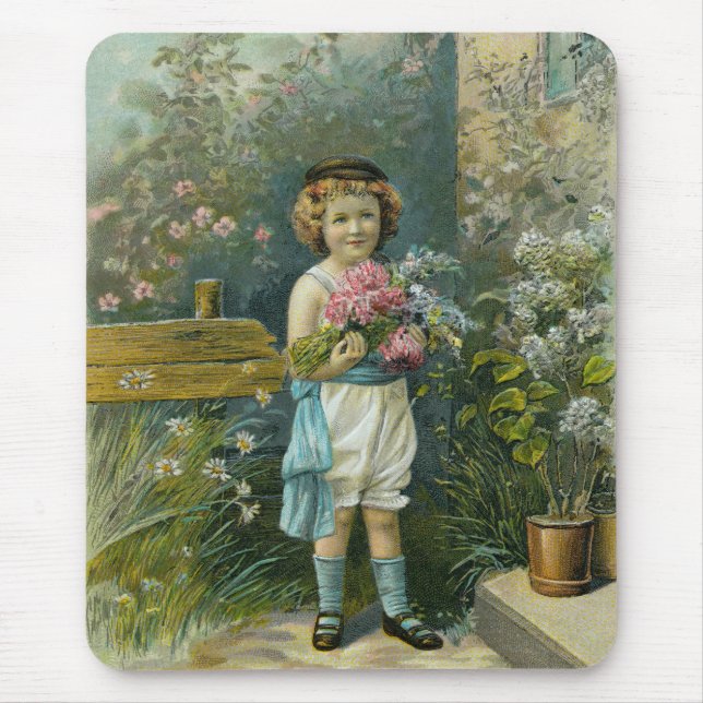 Vintage Junge mit Gartenblumen Mousepad (Vorne)