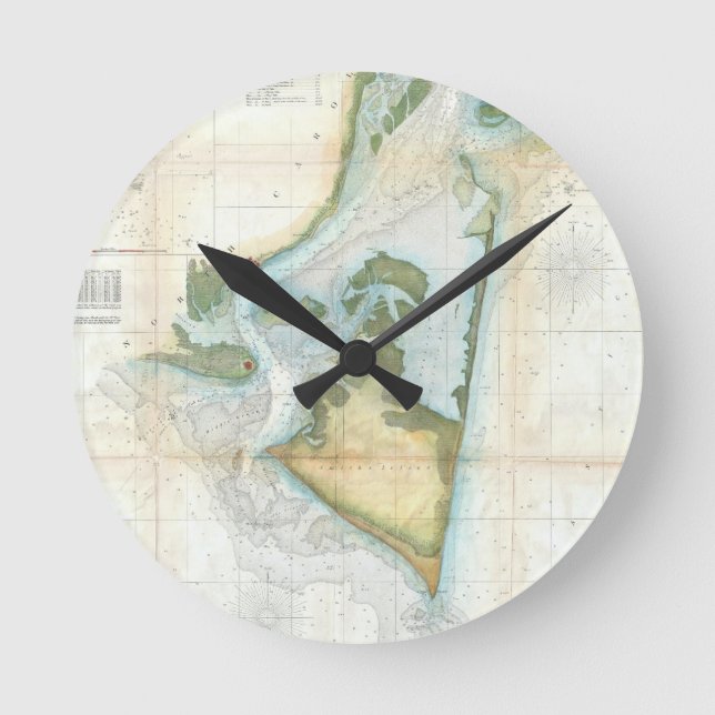 Vintage Karte von Cape Fear (1857) Runde Wanduhr (Vorderseite)