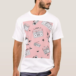 Vintage Kassettenabspielgeräte: Retromuster. T-Shirt