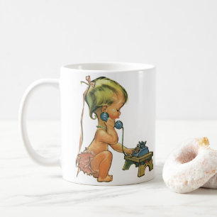 Vintage Kind süßes blondes Mädchen spricht auf Spi Kaffeetasse