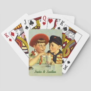 Vintage Kinder, Junge und Mädchen, die einen Schüt Spielkarten