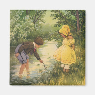 Vintage Kinder, Junge und Mädchen spielen von Cree Magnet