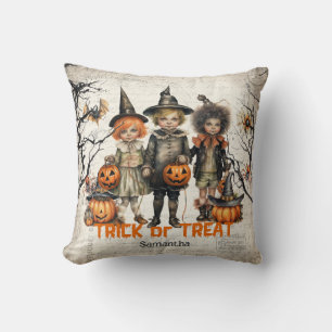 Vintage Kinder mit traditionellen Halloween-Kostüm Kissen
