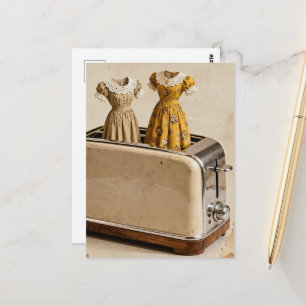 Vintage-Kleider in einem Toaster Fast Fashion Postkarte