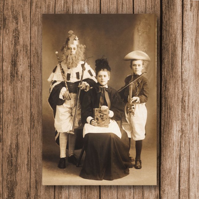 Vintage Kostüme Party Stretched Canvas Print Leinwanddruck (Von Creator hochgeladen)