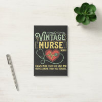 Vintage-Krankenschwester Substantiv weiß mehr, als