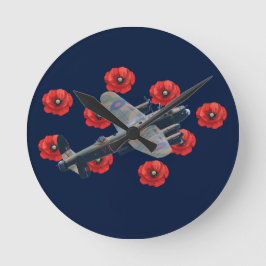 Vintage Lancaster unter den Roten Poppies Runde Wanduhr