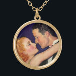 Vintage Liebe und Romantik, Retro Hollywood-Filme Vergoldete Kette<br><div class="desc">Vintage Illustration Liebe und Romantik Design mit einem hübschen Mann und einer schönen Frau,  die kurz davor ist zu küssen. Erinnert an die alte Zeit Hollywood Schauspieler und Schauspielerinnen in den Filmen.</div>