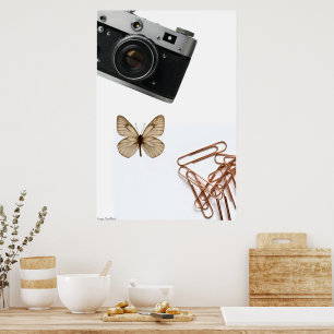Vintage Linse & Goldener Flug: Minimalistischer Co Poster