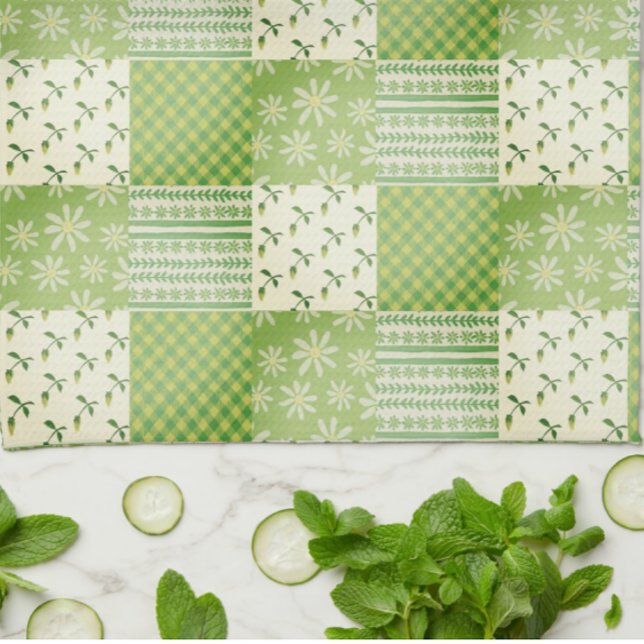 Vintage-Look Grün Gelb Ecru Patchwork  Geschirrtuch (Kitchen towels make a nice hostess gift!)