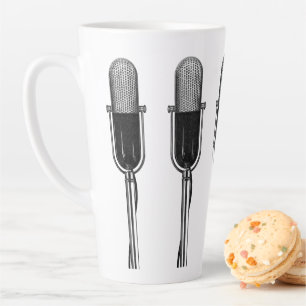 Vintage-Musik, altertümliches Retro-Mikrofon Milchtasse