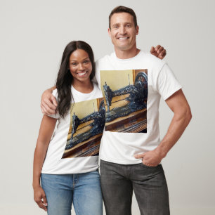Vintage Nähmaschine mit Blumenmotiv T-Shirt