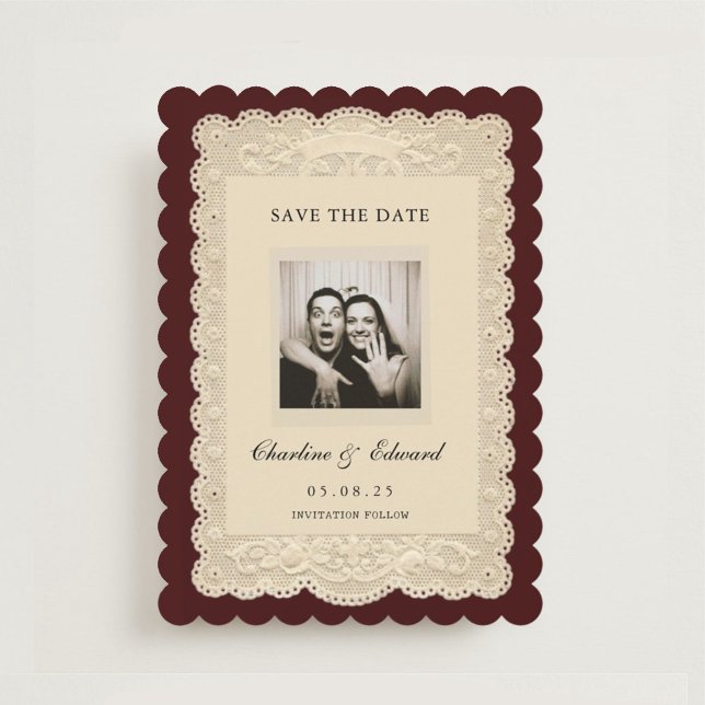 Vintage Papier-Spitze-Bordeaux-Save-the-Date (Von Creator hochgeladen)