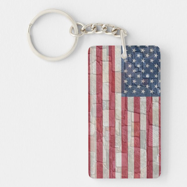 Vintage Patriotische USA-Flagge auf Steinmauer Schlüsselanhänger (Vorderseite)