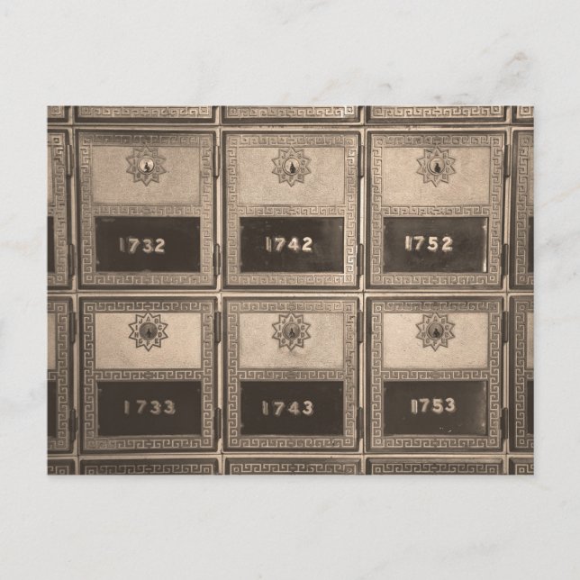 Vintage Postfächer mit Schlüsselschlösseln Postkarte (Vorderseite)