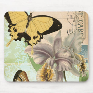 Vintage Postkarte mit Schmetterlingen und Blumen Mousepad