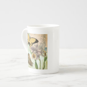 Vintage Postkarte mit Schmetterlingen und Blumen Prozellantasse