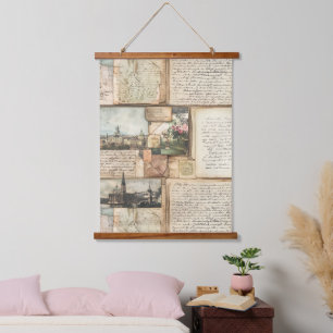 Vintage PostkartenCollage mit europäischen Briefen Wandteppich Mit Holzrahmen