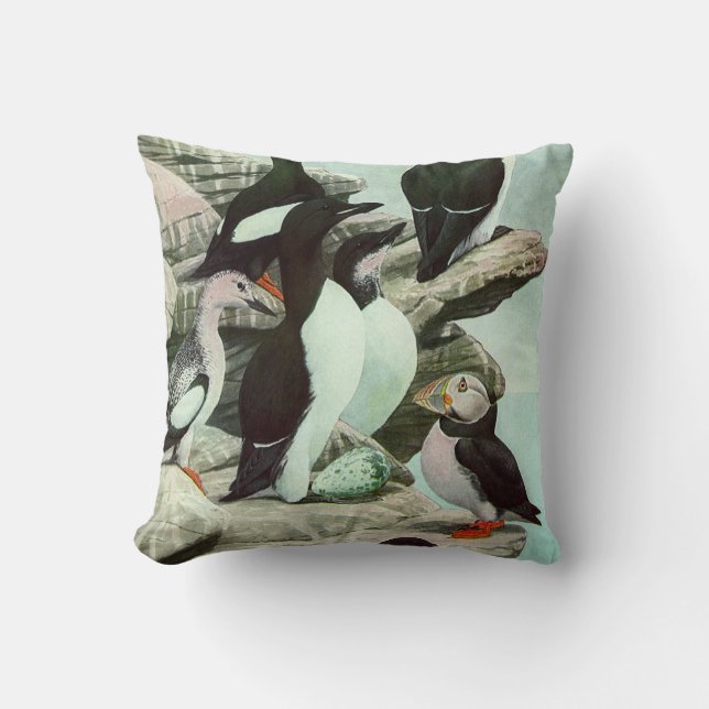 Vintage Puffins und Wasservögel von Louis Futes Kissen (Vorderseite)