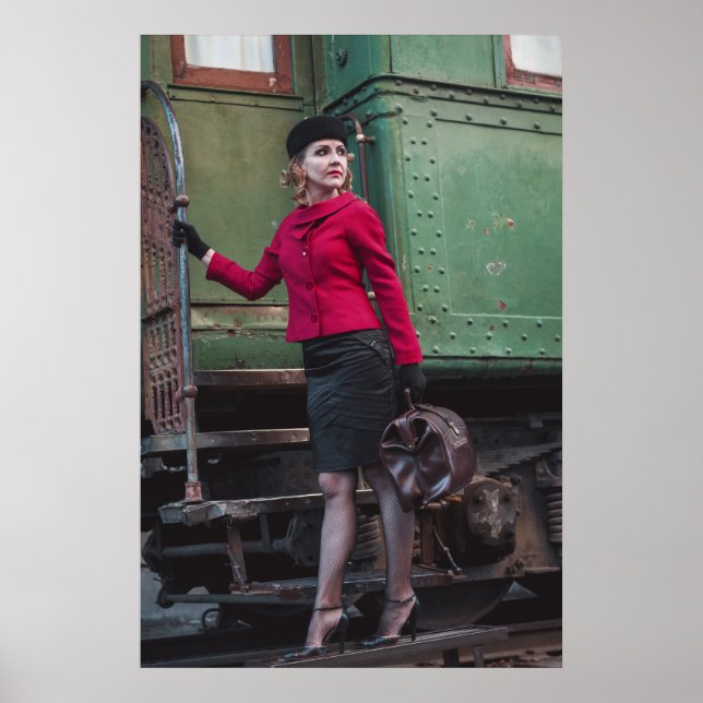 Vintage Retrofrau am Bahnhof Poster (Vorne)