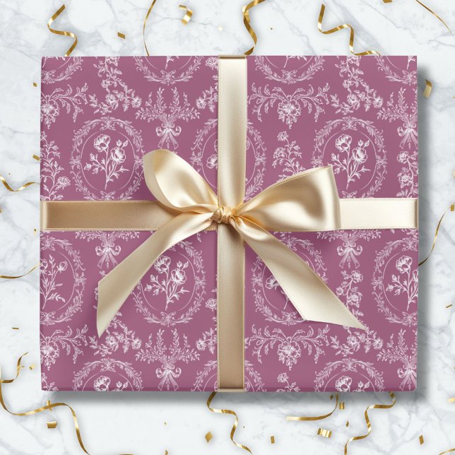 Vintage Rococo Flowers Floral Pattern Geschenkpapier (In situ)