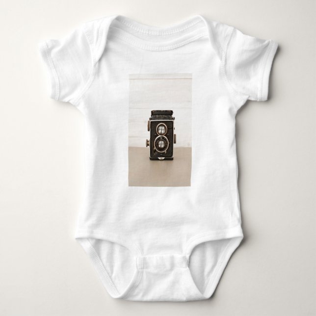 Vintage Rolleiflex Doppellinsekamera Baby Strampler (Vorderseite)