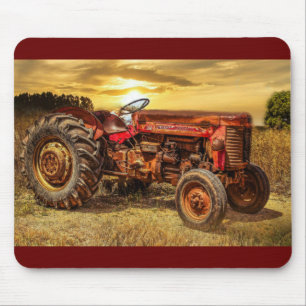 Vintage roter Landtraktor Mousepad
