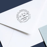 Vintage Rücksendeadresse der Gebirge und Pinien Permastempel<br><div class="desc">Moderne rustikale Rücksendeadresse Briefmarke perfekt für Outdoor-Liebhaber! Die schöne Abbildung der Berg- und Kiefernlandschaft liegt inmitten des rustikalen Kranzes mit dem Familiennamen im Vintagen kühnen Schriftart. Die Rücksendeadresse kurbelt anmutig nach außen in einer einfachen Typografie. Erstellen Sie Ihre eigene inspirierte Briefmarke, indem Sie auf den Button ''Personalisieren'' klicken. Sie können...</div>