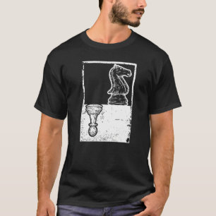 Vintage Schachboxbefestigung und Ritterschatten T-Shirt