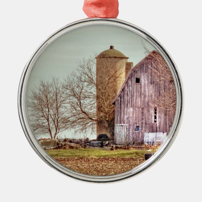 Vintage Scheune u. Silo Silbernes Ornament (Vorne)