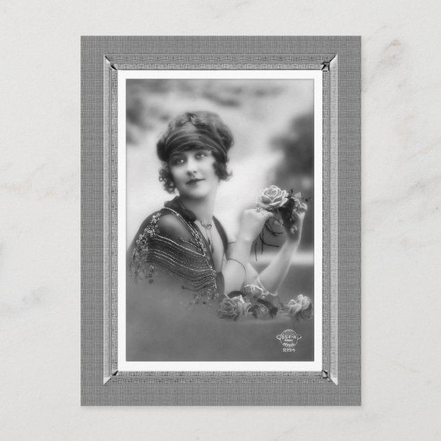 Vintage Schönheit - Blumenmädchen - in Schwarz & W Postkarte (Vorderseite)