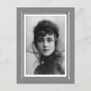 Vintage-Schönheit - Der Look - in Schwarzweiß Postkarte