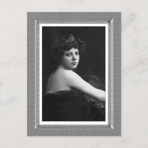 Vintage Schönheit - Tiara - in Schwarz und Weiß Postkarte