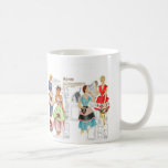 Vintage Schürze Nähen Muster Tasse<br><div class="desc">Es ist an der Zeit,  wieder Stil in die Küche zu bringen.</div>