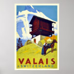 Vintage Schweizer Alpen Wallis Art Deco Poster<br><div class="desc">Reproduktion eines Vintage-Reiseplakats zur Förderung des Tourismus in den Walliser Alpen Schweiz mit einer Bergszene mit einer Frau und einem Pferd. Dieser Art-Deko-Druck wurde digital erneuert,  um die Originalfarben noch besser herauszubringen und so viele Unvollkommenheiten wie möglich zu beheben.</div>