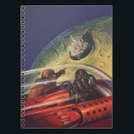 Vintage Science Fiction, futuristische Stadt auf d Notizblock<br><div class="desc">Vintages Bild der Reise und der Science Fiction des Transports mit einem klassischen Comic-Buch Retro-SciFi Weltraum und Planeten-Bild von Astronauten oder Außerirdischen reisen in einem Raumschiff über eine futuristische Metropole auf dem Mond.</div>